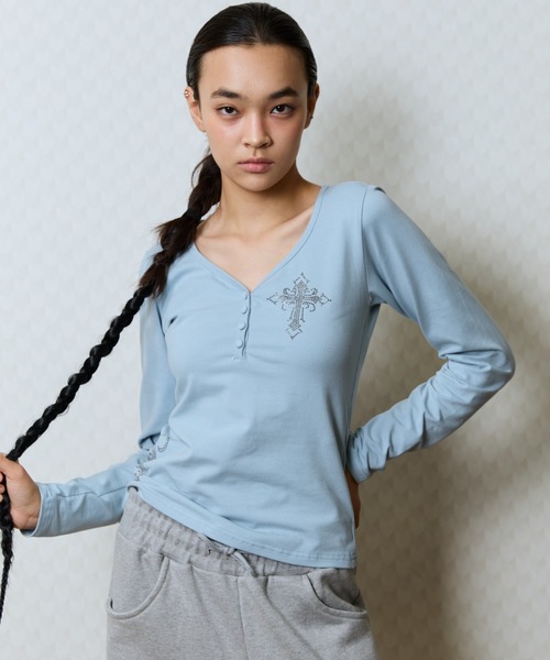 LUVISTRUE（ラヴイズトゥルー）の「GT HOTFIX SLEEVE TEE（Tシャツ/カットソー・レディース・ホワイト/ブラック/ブルー・FREE）」の10枚目の写真