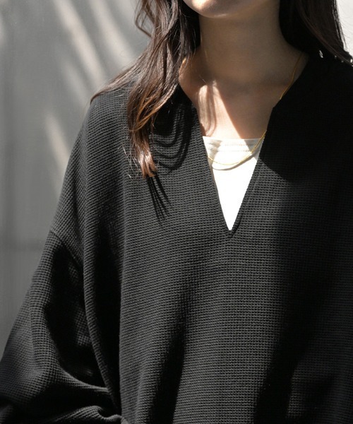 HUG.U(ハグユー)の「ワッフルキーネックロンT(Tシャツ/カットソー・レディース・ブラック/カーキ/ライトグレー/アイボリー/ブラウン・FREE)」の21枚目の写真