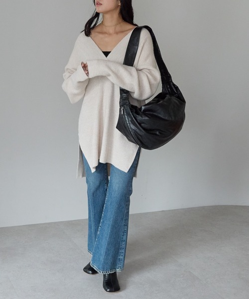 GUSCIO（グッシオ）の「【グッシオベーシック】バルーン型アンティーク風PUレザーショルダーバッグ（ショルダーバッグ・レディース・ブラック/カーキ/グレー/キャメル・FREE）」の20枚目の写真