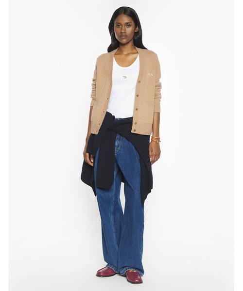 Maison Kitsune（メゾンキツネ）の「BABY FOX LAMBSWOOL BOXY CARDIGAN（カーディガン/ボレロ・レディース・ブラック/ピンク/ブラウン/ネイビー/ライトグレー・XS/M/L/S）」の20枚目の写真