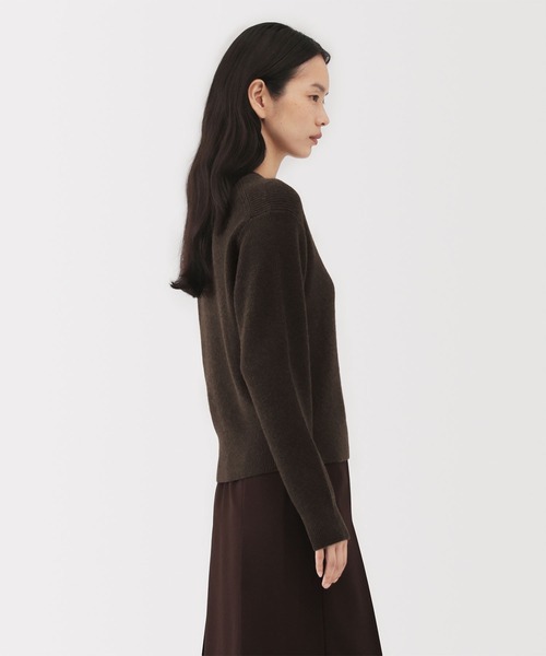 MUJI Labo（ムジラボ）の「〔MUJI Labo〕婦人　自然のまんまの色　ヤク畔編みクルーネックセーター（ニット/セーター・レディース・ダークブラウン・S/M/L）」の3枚目の写真