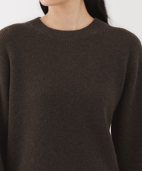 MUJI Labo（ムジラボ）の「〔MUJI Labo〕婦人　自然のまんまの色　ヤク畔編みクルーネックセーター（ニット/セーター・レディース・ダークブラウン・S/M/L）」の5枚目の写真