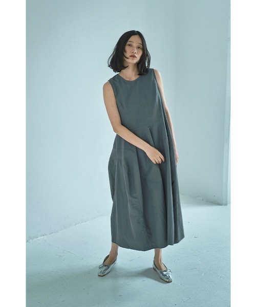 marjour（マージュール）の「COCOON NYLON ONEPIECE（ワンピース・レディース・グレー・M）」の21枚目の写真