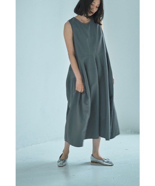 marjour（マージュール）の「COCOON NYLON ONEPIECE（ワンピース・レディース・グレー・M）」の20枚目の写真