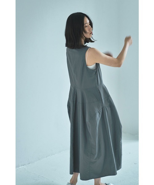 marjour（マージュール）の「COCOON NYLON ONEPIECE（ワンピース・レディース・グレー・M）」の18枚目の写真