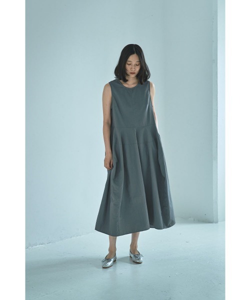 marjour（マージュール）の「COCOON NYLON ONEPIECE（ワンピース・レディース・グレー・M）」の17枚目の写真