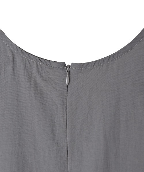 marjour（マージュール）の「COCOON NYLON ONEPIECE（ワンピース・レディース・グレー・M）」の5枚目の写真