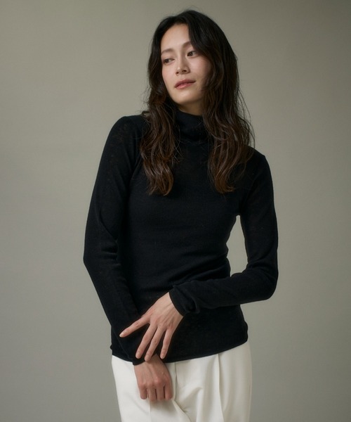 I.T.'S international(イッツインターナショナル)の「ハイネックニットプルオーバー《Melty air wool》(ニット/セーター・レディース・オフホワイト/ブラック/グレー/ピンク/ブルー・フリー)」の3枚目の写真