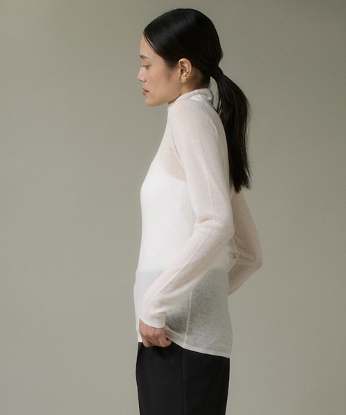 I.T.'S international(イッツインターナショナル)の「ハイネックニットプルオーバー《Melty air wool》(ニット/セーター・レディース・オフホワイト/ブラック/グレー/ピンク/ブルー・フリー)」の18枚目の写真