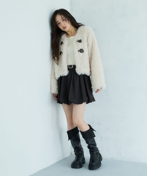 archives（アルシーヴ）の「フロントビットプードルファーコート（ダッフルコート・レディース・モカ/アイボリー・MEDIUM）」の10枚目の写真