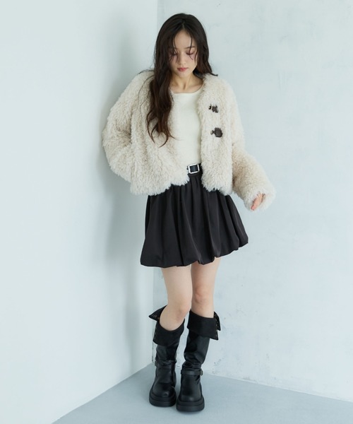 archives（アルシーヴ）の「フロントビットプードルファーコート（ダッフルコート・レディース・モカ/アイボリー・MEDIUM）」の9枚目の写真