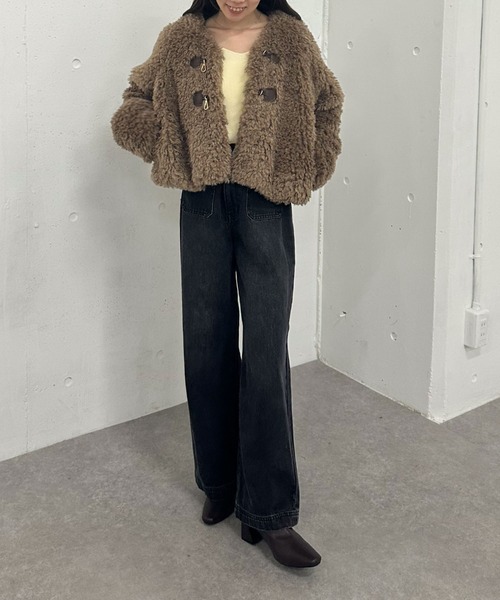 archives（アルシーヴ）の「フロントビットプードルファーコート（ダッフルコート・レディース・モカ/アイボリー・MEDIUM）」の17枚目の写真