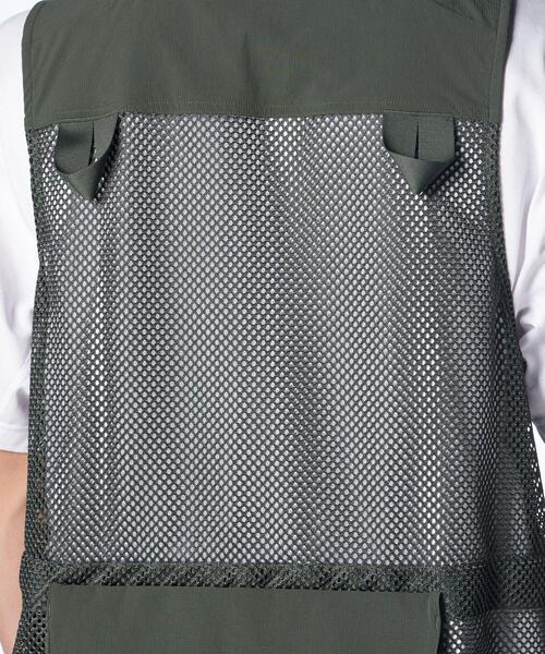 UNDER ARMOUR(アンダーアーマー)の「UAアーバン アウトドア ベスト(ライフスタイル/メンズ)(ベスト・メンズ・カーキ・S/XS/2XL/M/3XL/L)」の9枚目の写真