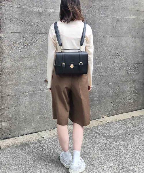 Bleu Bleuet(ブルーブルーエ)の「差し込み金具3Wayサッチェルバッグ(バックパック/リュック・レディース・ブラウン/ブラック・FREE)」の10枚目の写真
