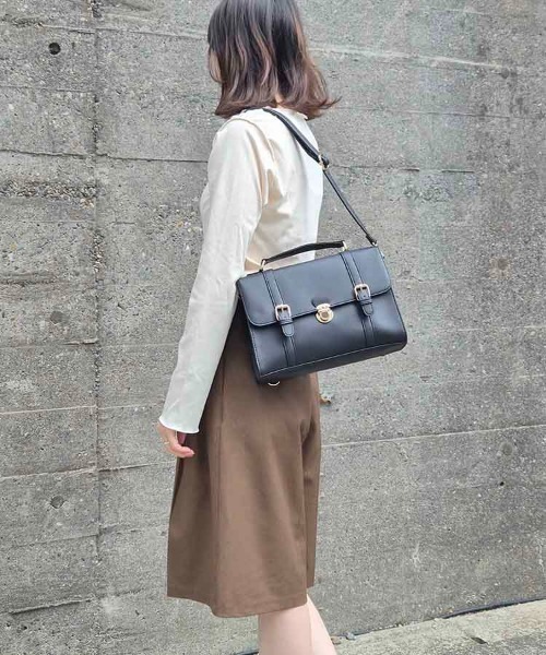 Bleu Bleuet(ブルーブルーエ)の「差し込み金具3Wayサッチェルバッグ(バックパック/リュック・レディース・ブラウン/ブラック・FREE)」の12枚目の写真