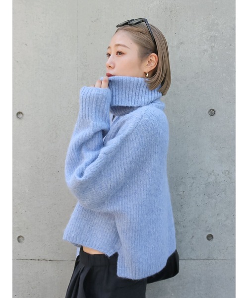 Ungrid（アングリッド）の「ハイネックルーズニット（ニット/セーター・レディース・ピンク/ライトブルー/オフホワイト/チャコールグレー・FREE）」の10枚目の写真