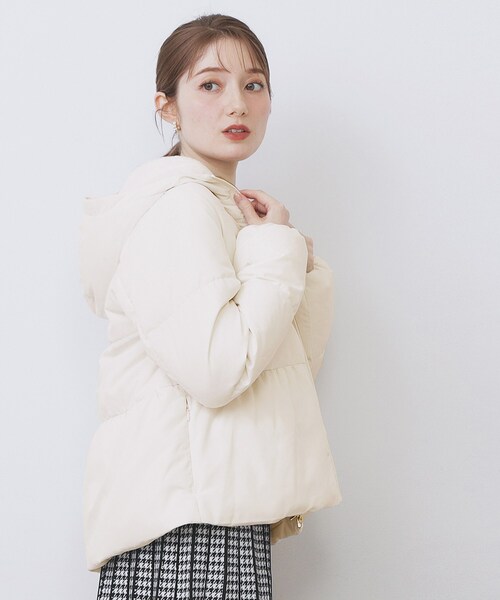 index(インデックス)の「KAWADAダウンペプラムショートコート【撥水/洗濯機OK/静電気防止裏地】(ダウンジャケット/コート・レディース・ナチュラル/アイボリー/ブラック系7/ネイビー・36/38/40/42)」の18枚目の写真