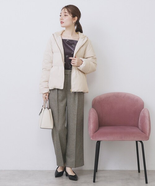 新品タグ付✨️ランバンオンブルー ノーカラーペプラムジャケット ビジュー ベージュ 新品タグ付✨️ランバンオンブルー ノーカラーペプラムジャケット