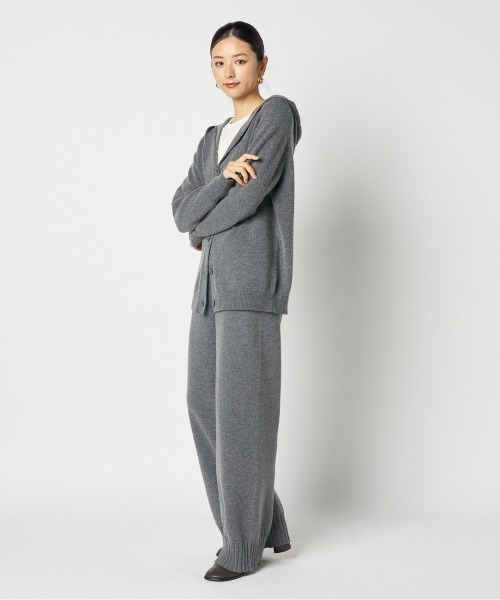 HELIOPOLE（エリオポール）の「KNIT HOODIE CARDIGAN（ニット/セーター・レディース・ダークブラウン/アイボリー/グレー・38）」の18枚目の写真