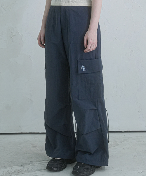 AVANDRESS(アバンドレス )の「ローウェル バックストリングパンツ - 5COL(スウェットパンツ・レディース・スカイブルー/ブラック/チャコール/ピンク/ホワイト・SMALL/MEDIUM/LARGE)」の7枚目の写真