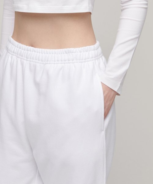MUSINSA STANDARD WOMAN（ムシンサスタンダードウーマン）の「ウィメンズリラックスドラウンジスウェットパンツ[ホワイト]（スウェットパンツ・レディース・その他・SMALL/MEDIUM/LARGE/X-SMALL）」の5枚目の写真