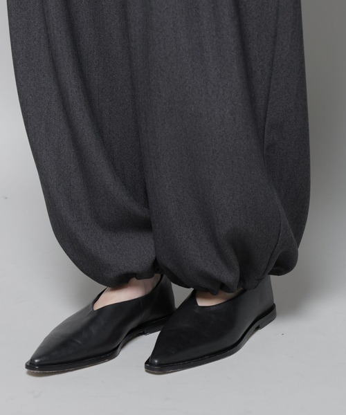 NANO universe(ナノユニバース)の「ヘリンボンツイードペインタードロストパンツ(スラックス・レディース・グレー/チャコール・S/M)」の17枚目の写真