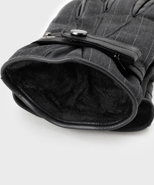 TAKEO KIKUCHI（タケオキクチ）の「【スマホ対応】アーバンエレガンス グローブ（手袋・メンズ・ブラック/チャコール/グレー系その他2/ブルー系その他3/ブラック系1・00）」の9枚目の写真