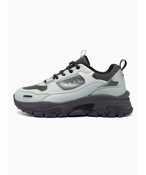 AKIII CLASSIC(アキクラシック)の「アーバントラッカー ファントムグレー(スニーカー・レディース・その他・23cm/23.5cm/24cm/24.5cm/25cm/25.5cm/26cm/26.5cm/27cm/27.5cm/28cm)」の1枚目の写真