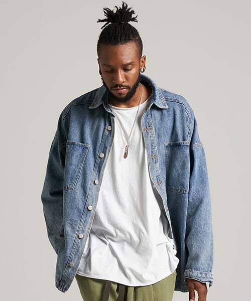 TENER(テネル)の「ボックスポケットデニムシャツ ミディアムブルー(シャツ/ブラウス・メンズ・その他・LARGE/MEDIUM)」の1枚目の写真