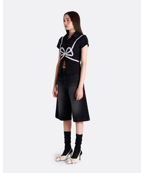 SIO（シオ）の「ウォッシュドハーフデニムパンツ[ブラック]（デニムパンツ・レディース・ブラック・SMALL/MEDIUM）」の4枚目の写真