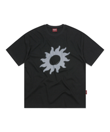 S'EST（エスイーエスティー）の「Solaris T-shirts Black（Tシャツ/カットソー）」