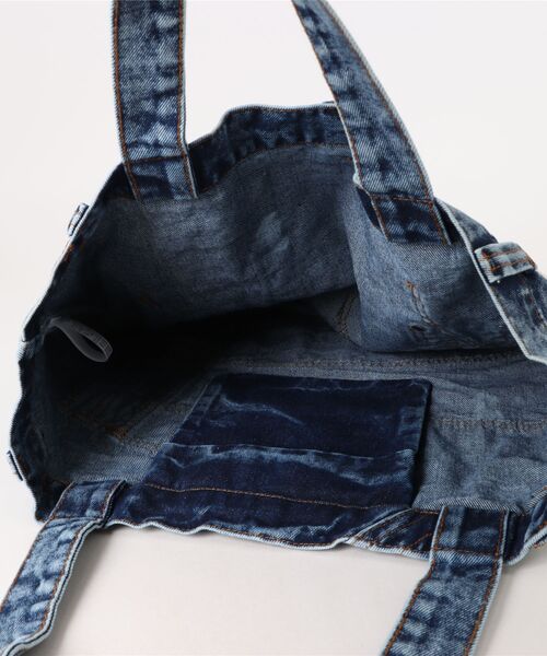 SNOOPY×OLD BETTY'S(スヌーピーカケルオールドベティーズ)の「SNP Remade Denim Tote Bag(トートバッグ・レディース・インディゴブルー・FREE)」の8枚目の写真