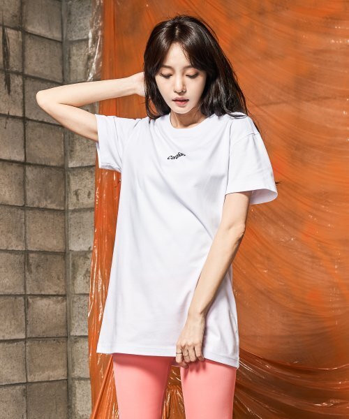 CORALIAN(コラリアン)の「ランオフ レディース アウトライン ルーズフィット 半袖Tシャツ ホワイト(Tシャツ/カットソー・レディース・その他・L/XL/S/M)」の5枚目の写真