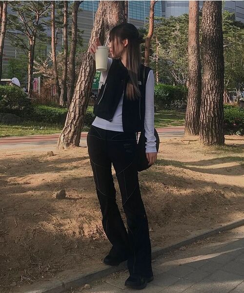 AEIAEIAE（エイエイエ）の「ブーツカットパンツ[ブラック]（その他パンツ・レディース・その他・1/2）」の6枚目の写真