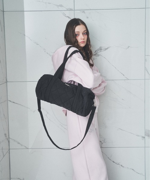 Lovilyn（ラヴィリン）の「エンジェルモチーフボストンバッグ（ショルダーバッグ・レディース・ブラック/ホワイト/ピンク・FREE）」の10枚目の写真