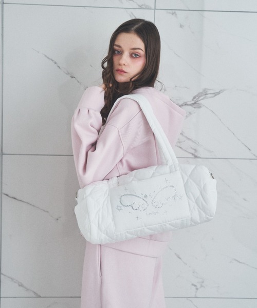 Lovilyn（ラヴィリン）の「エンジェルモチーフボストンバッグ（ショルダーバッグ・レディース・ブラック/ホワイト/ピンク・FREE）」の4枚目の写真