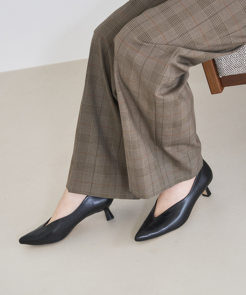 LE TALON(ルタロン)の「《追加》4.5cmポインテッドハイバンプパンプス(パンプス・レディース・ブラック系その他/ベージュ/ウッド・25cm/24.5cm/24cm/23.5cm/23cm/22.5cm/22cm/21.5/21/25.5cm)」の1枚目の写真