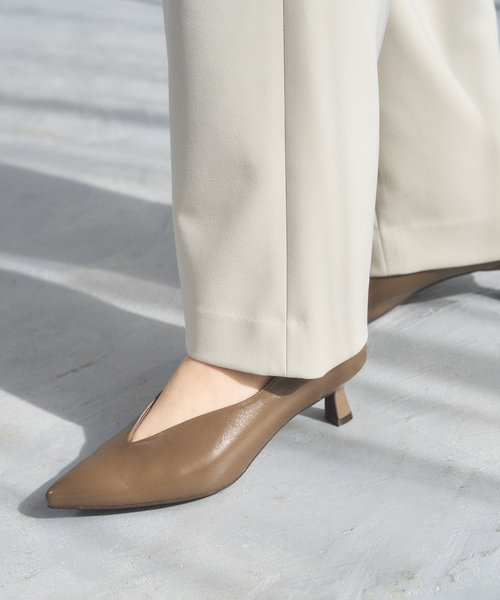 LE TALON(ルタロン)の「《追加》4.5cmポインテッドハイバンプパンプス(パンプス・レディース・ブラック系その他/ベージュ/ウッド・25cm/24.5cm/24cm/23.5cm/23cm/22.5cm/22cm/21.5/21/25.5cm)」の15枚目の写真