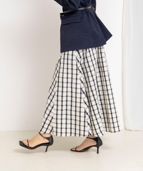 NOLLEY’S(ノーリーズ)の「ウォッシャブルフレアマキシスカート(スカート・レディース・グリーン/ホワイト系その他2・36/38)」の7枚目の写真