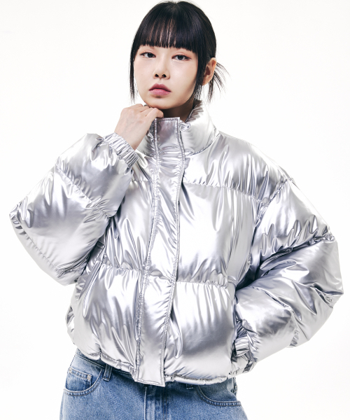 URBAN PLAYERS(アーバンプレイヤーズ)の「ジョリーグロッシー クロップパディング (シルバー)(ダウンジャケット/コート・レディース・その他・FREE)」の1枚目の写真