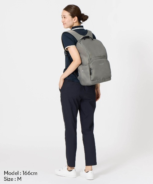 le coq sportif（ルコックスポルティフ）の「【ルコックスポルティフ】通勤通学/PC・タブレットポケット付バックパック(容量：約20L)（バックパック/リュック・メンズ・ベージュ/ブラック/グレー・F）」の20枚目の写真