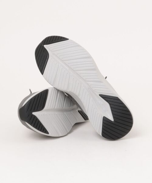 SKECHERS（スケッチャーズ）の「《SKECHERS》CONTOUR FOAM-COZY FIT（スリッポン・レディース・ブラック×ブラック/グレー系その他・25.5cm/26.0cm/26.5cm/27.0cm/27.5cm/28.0cm）」の3枚目の写真