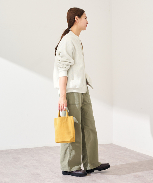 FRAMeWORK（フレームワーク）の「AULENTTI /オウレンティ 別注SUEDEMINI SHOULDER TOTE バッグ（ショルダーバッグ・レディース・イエロー/ネイビー/ベージュ・FREE）」の4枚目の写真