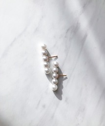 TIMELESS&THREE（タイムレスアンドスリー）の「5粒パールモチーフピアス（ピアス（両耳用））」