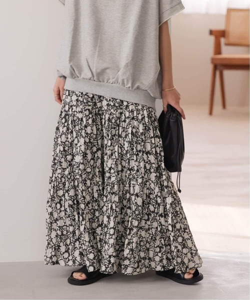 JOURNAL STANDARD relume（ジャーナルスタンダード　レリューム）の「《WEB限定追加 / 新色》コットンボイルクリンクルティアードスカート（柄）（スカート・レディース・サックスブルー/ブラック系その他/グリーン系その他/ブラウン・FREE）」の6枚目の写真