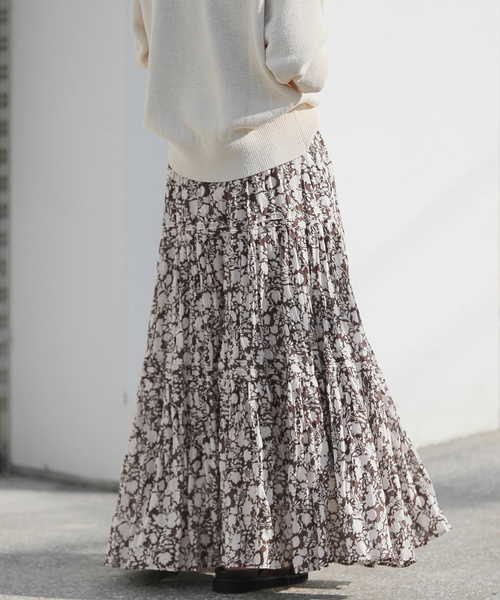 JOURNAL STANDARD relume（ジャーナルスタンダード　レリューム）の「《WEB限定追加 / 新色》コットンボイルクリンクルティアードスカート（柄）（スカート・レディース・サックスブルー/ブラック系その他/グリーン系その他/ブラウン・FREE）」の20枚目の写真