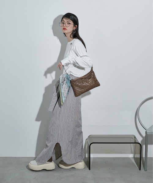 THE YOn（ザヨン）の「チェーンストラップ雑材メッシュバッグ（ハンドバッグ・レディース・ナチュラル/レッド/ブラウン・FREE）」の18枚目の写真