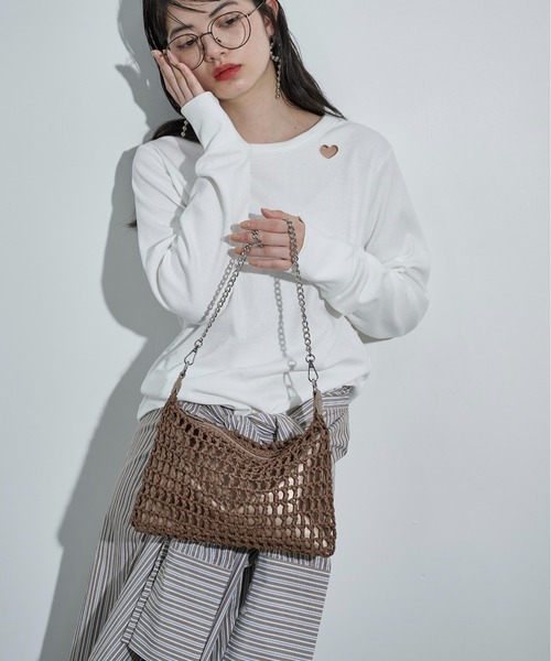 THE YOn（ザヨン）の「チェーンストラップ雑材メッシュバッグ（ハンドバッグ・レディース・ナチュラル/レッド/ブラウン・FREE）」の13枚目の写真