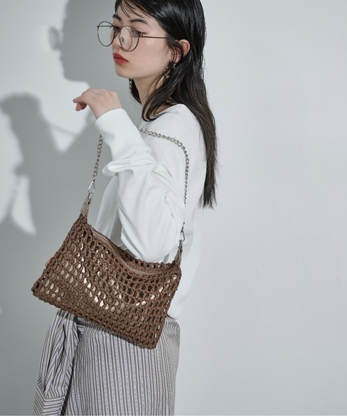 THE YOn（ザヨン）の「チェーンストラップ雑材メッシュバッグ（ハンドバッグ・レディース・ナチュラル/レッド/ブラウン・FREE）」の12枚目の写真