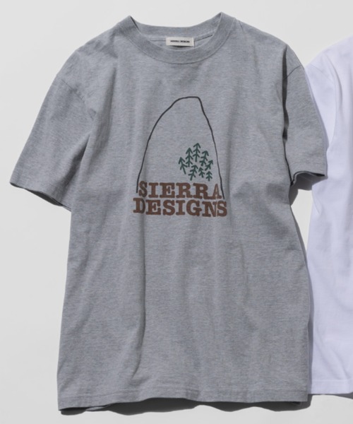 SIERRA DESIGNS(シェラデザイン)の「2026年新作【SIERRA DESIGINS】CLASSIC LOGO TEE(Tシャツ/カットソー・メンズ・グレー/ホワイト・X-LARGE/LARGE/MEDIUM/SMALL)」の1枚目の写真